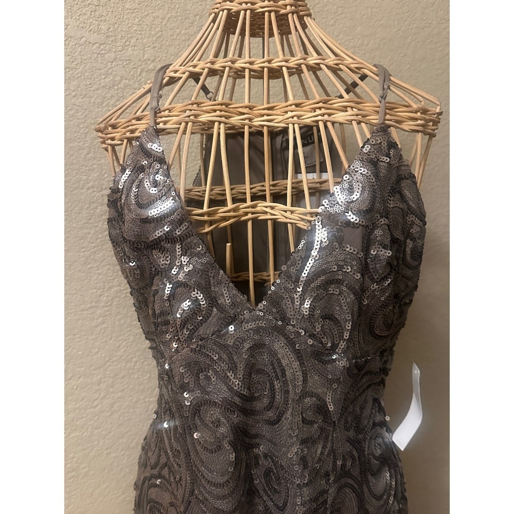 Venus Sequin Swirl Cocktail Dress Taupe Silver V-Neck Bodycon Women 14 Party - Picture 3 of 16